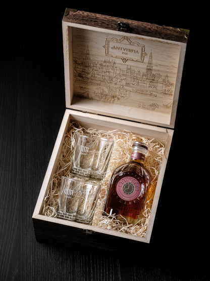 Rum 1550 Monumental Wooden Box