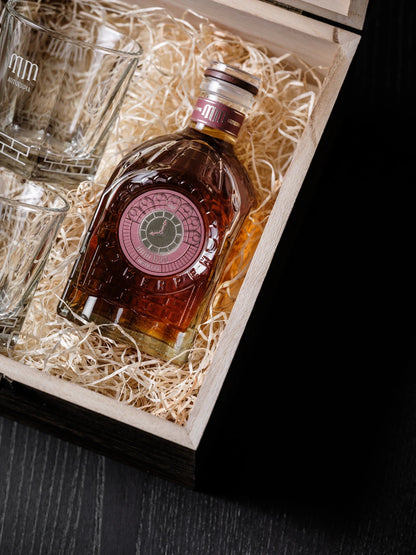 Rum 1550 Monumental Wooden Box