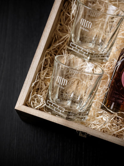 Rum 1550 Monumental Wooden Box
